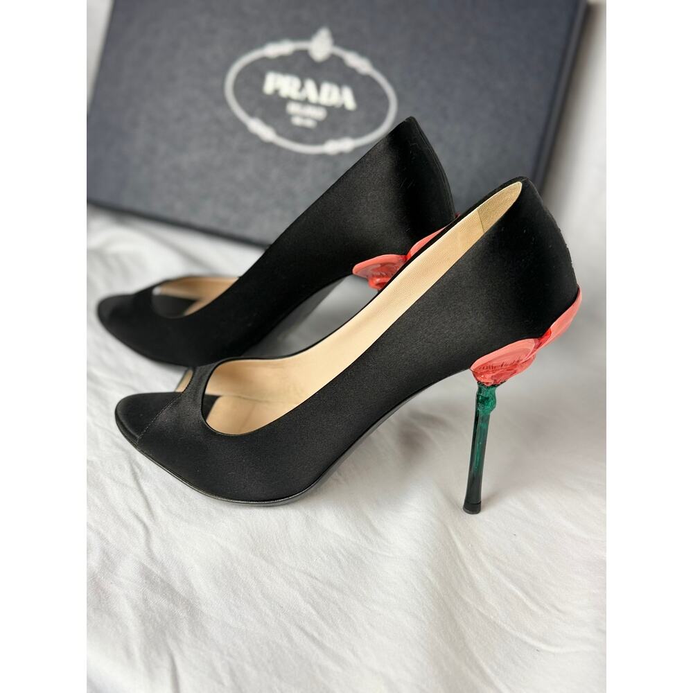 Prada SS 2008 Fairy Collection Raso Chic Flower Heel Pumps Size 40 - Picture 2 of 6